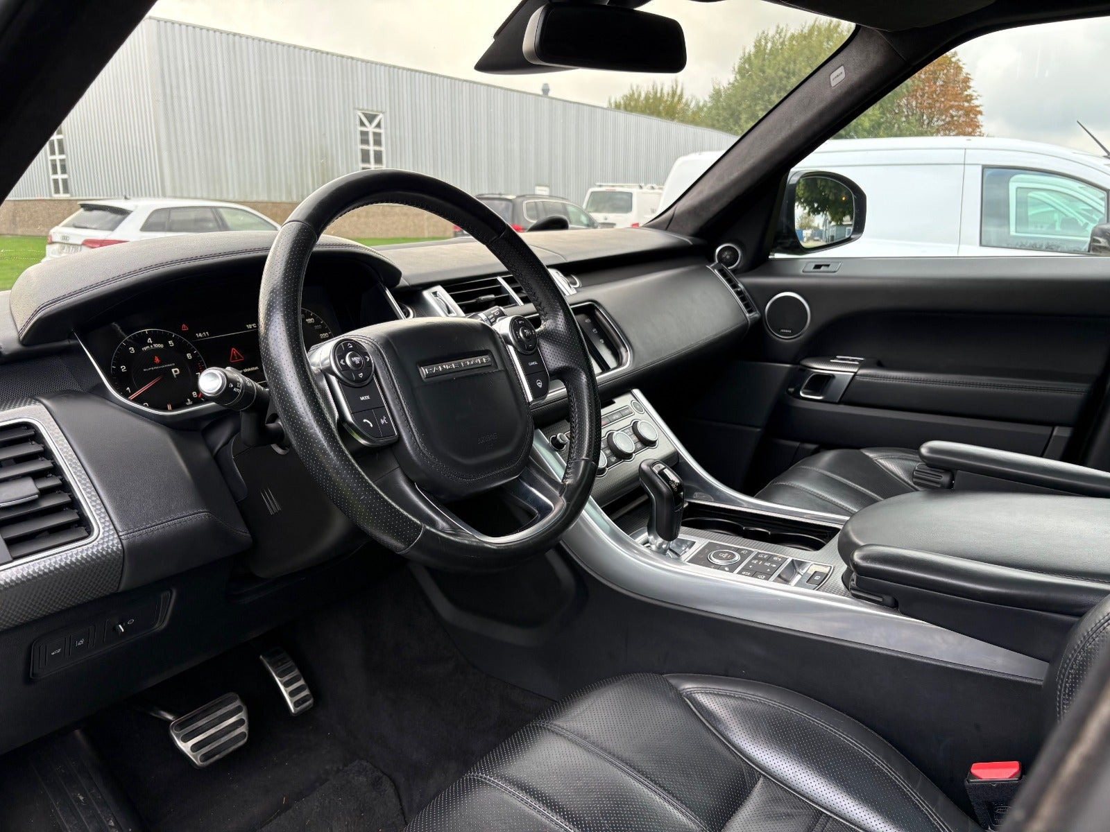Sort Land Rover Range Rover sport fra 2017