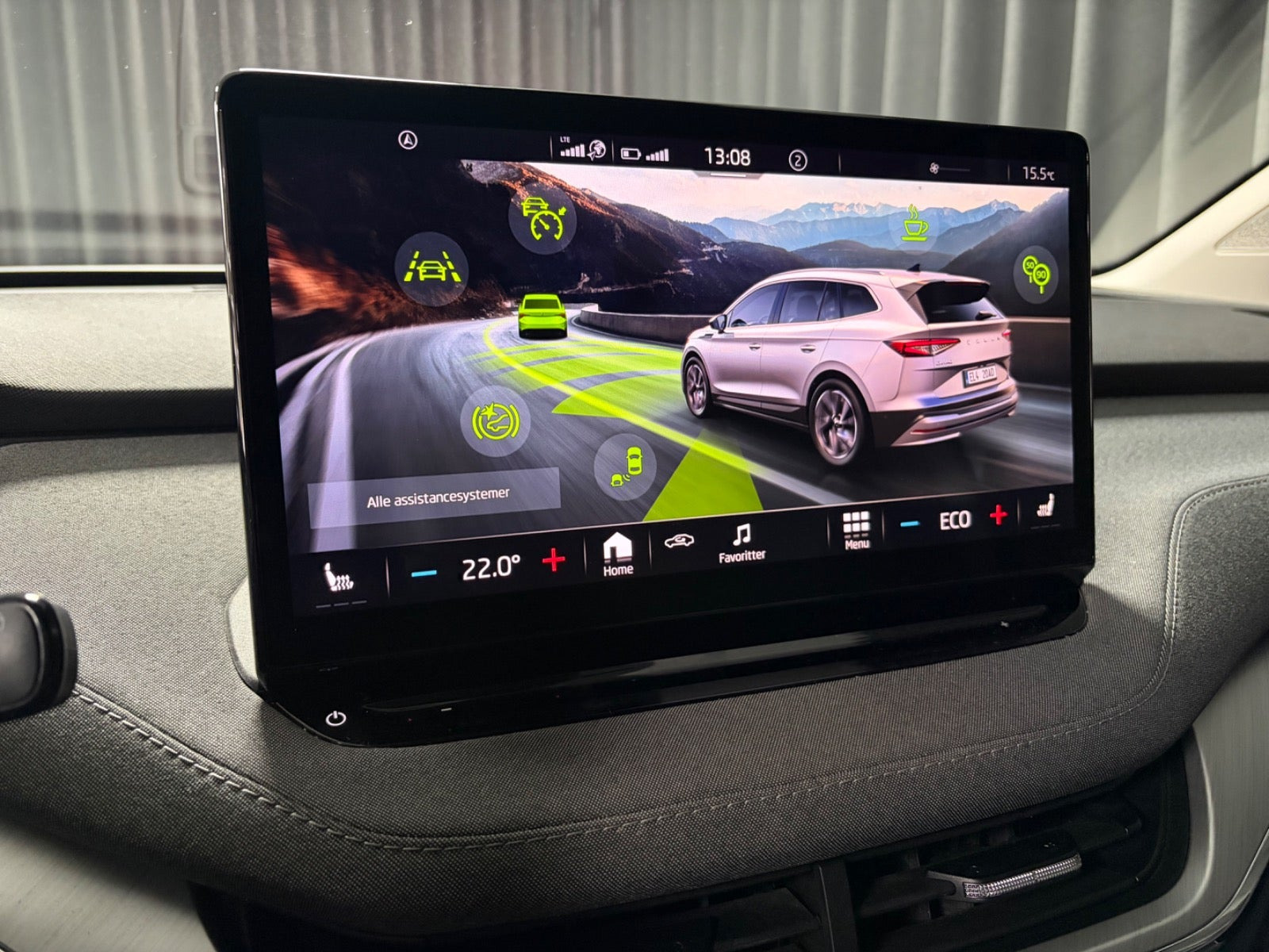 Grå Skoda Enyaq fra 2022