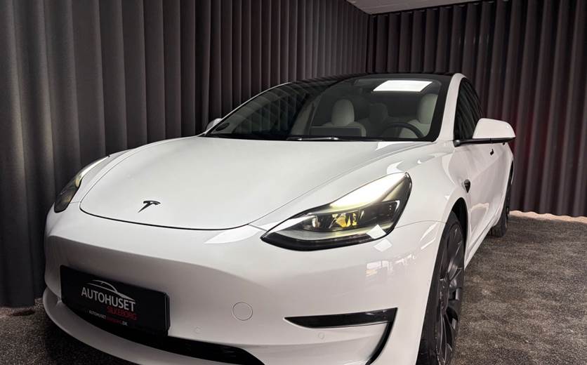 Tesla Model 3 Performance AWD