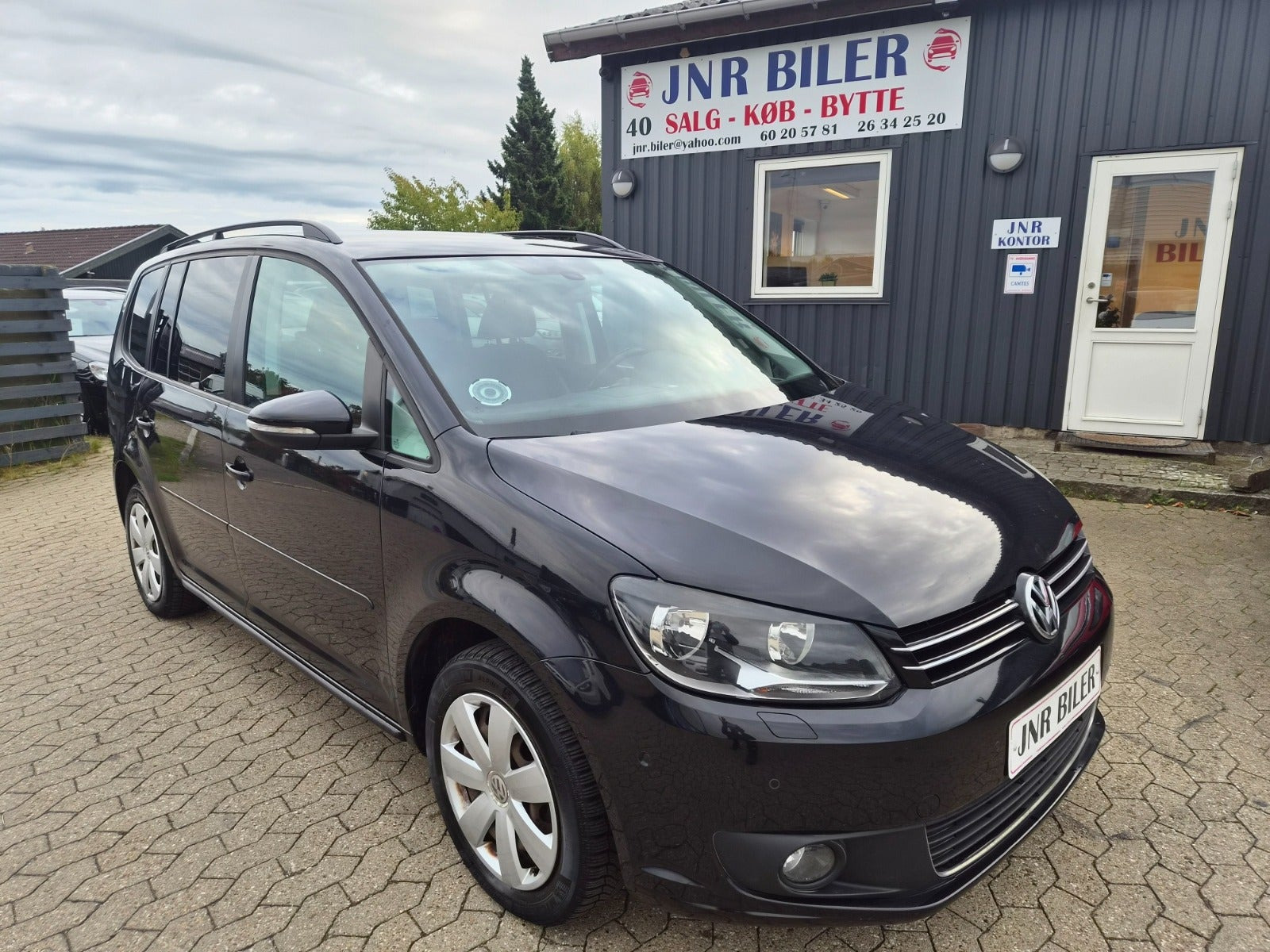 Sort VW Touran fra 2011