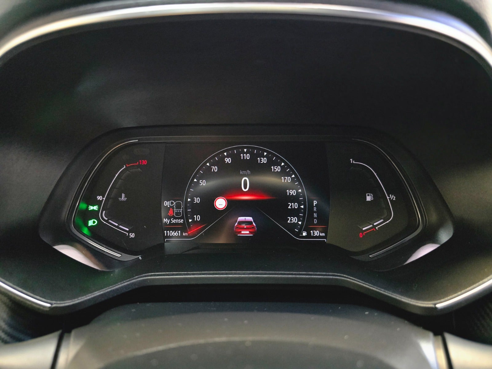Rød Renault Clio V fra 2020