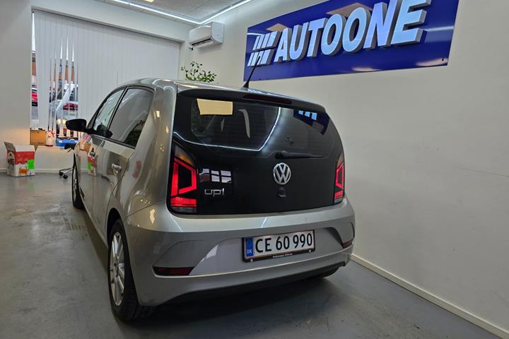 Sølv VW UP! fra 2019