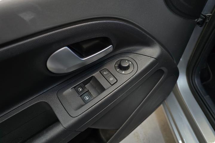Sølv VW UP! fra 2019