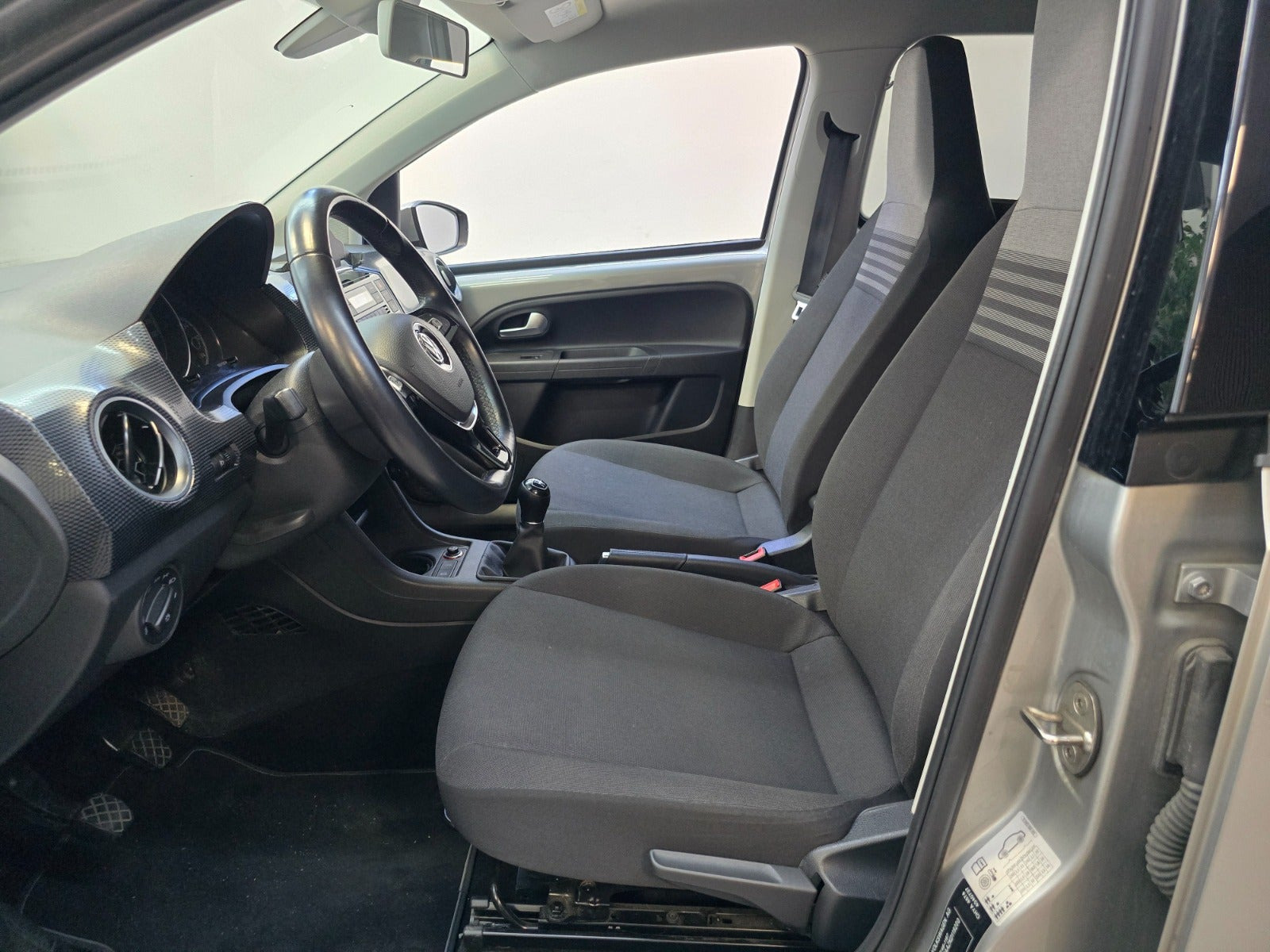 Sølv VW UP! fra 2019