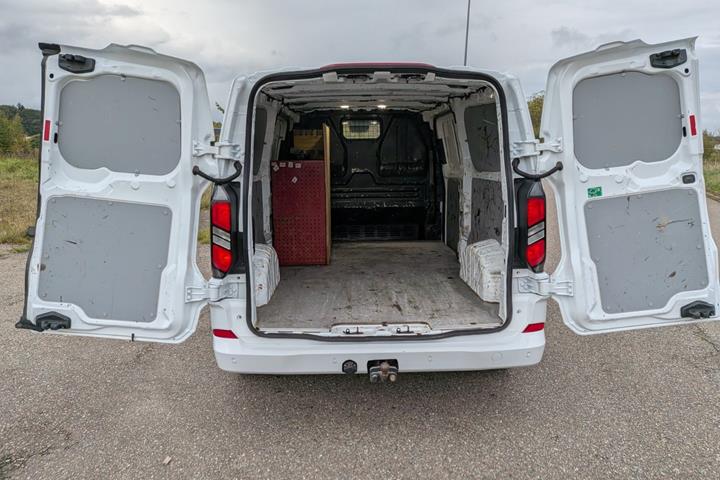 Hvid Ford Transit Custom 300 L2 fra 2023