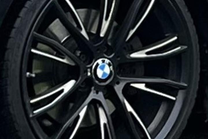 Sort BMW 4-serie fra 2016