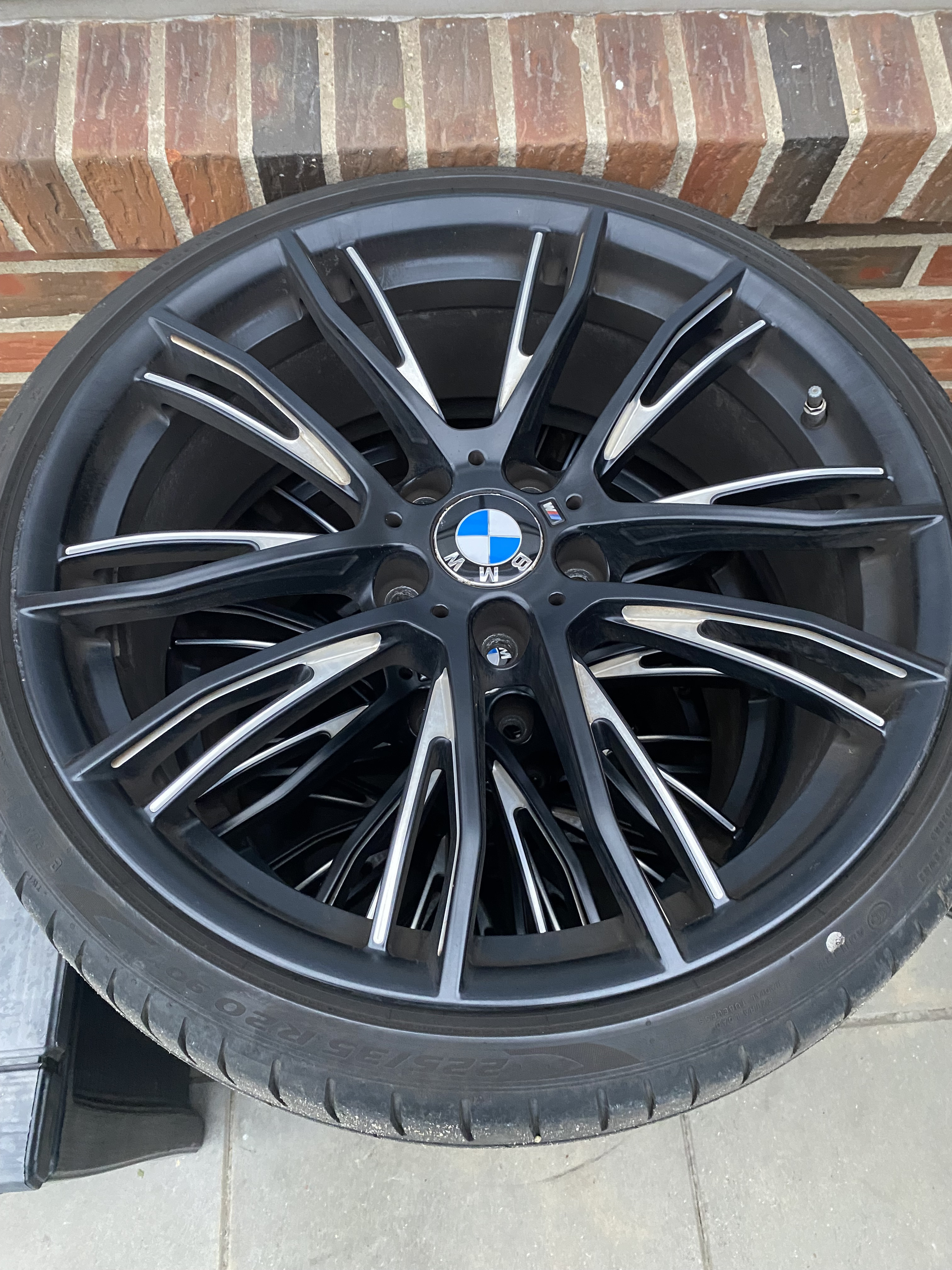 Sort BMW 4-serie fra 2016