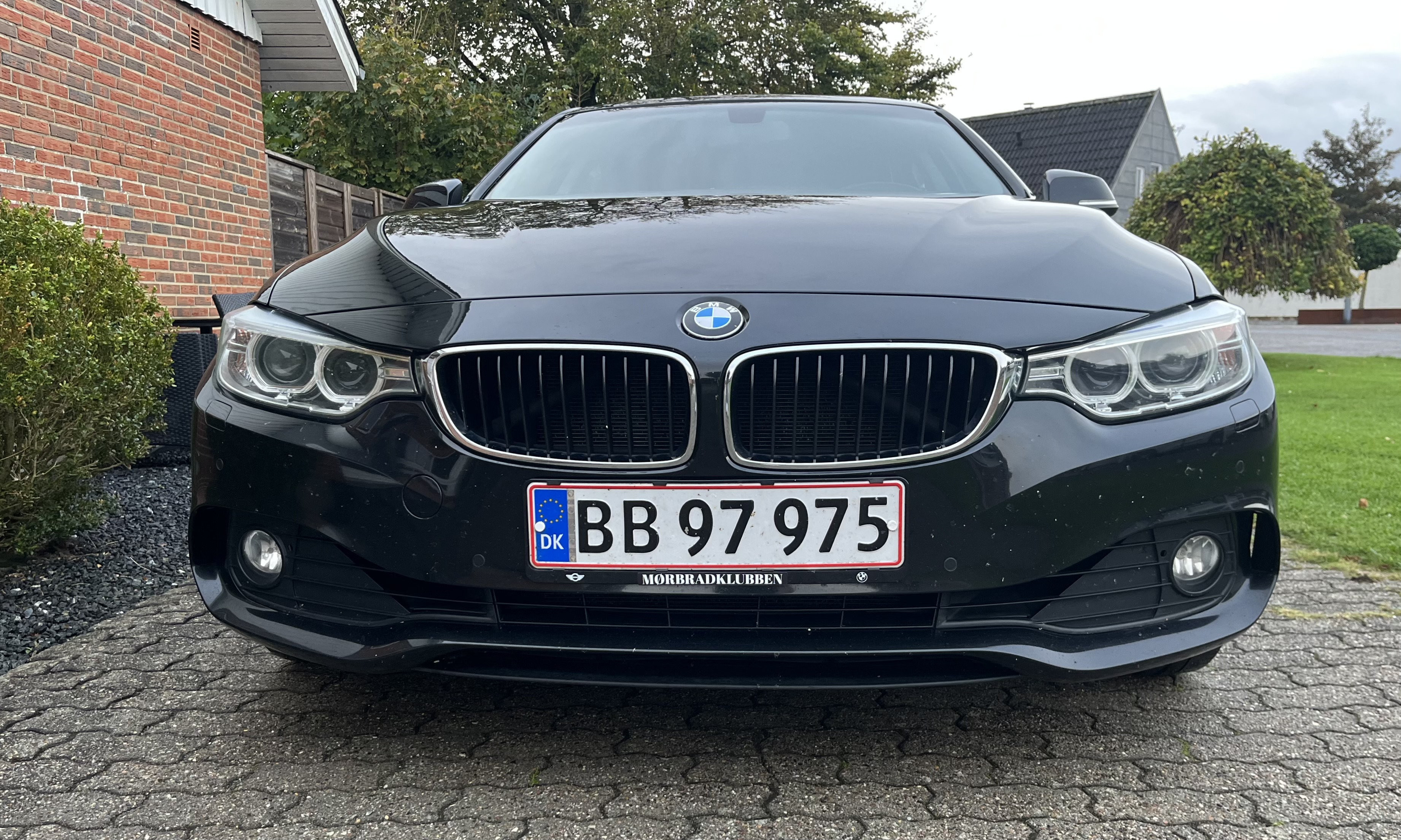 Sort BMW 4-serie fra 2016