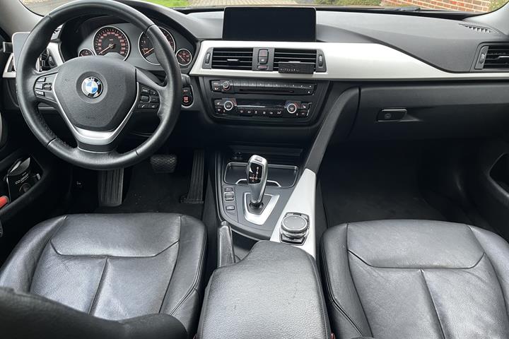 Sort BMW 4-serie fra 2016