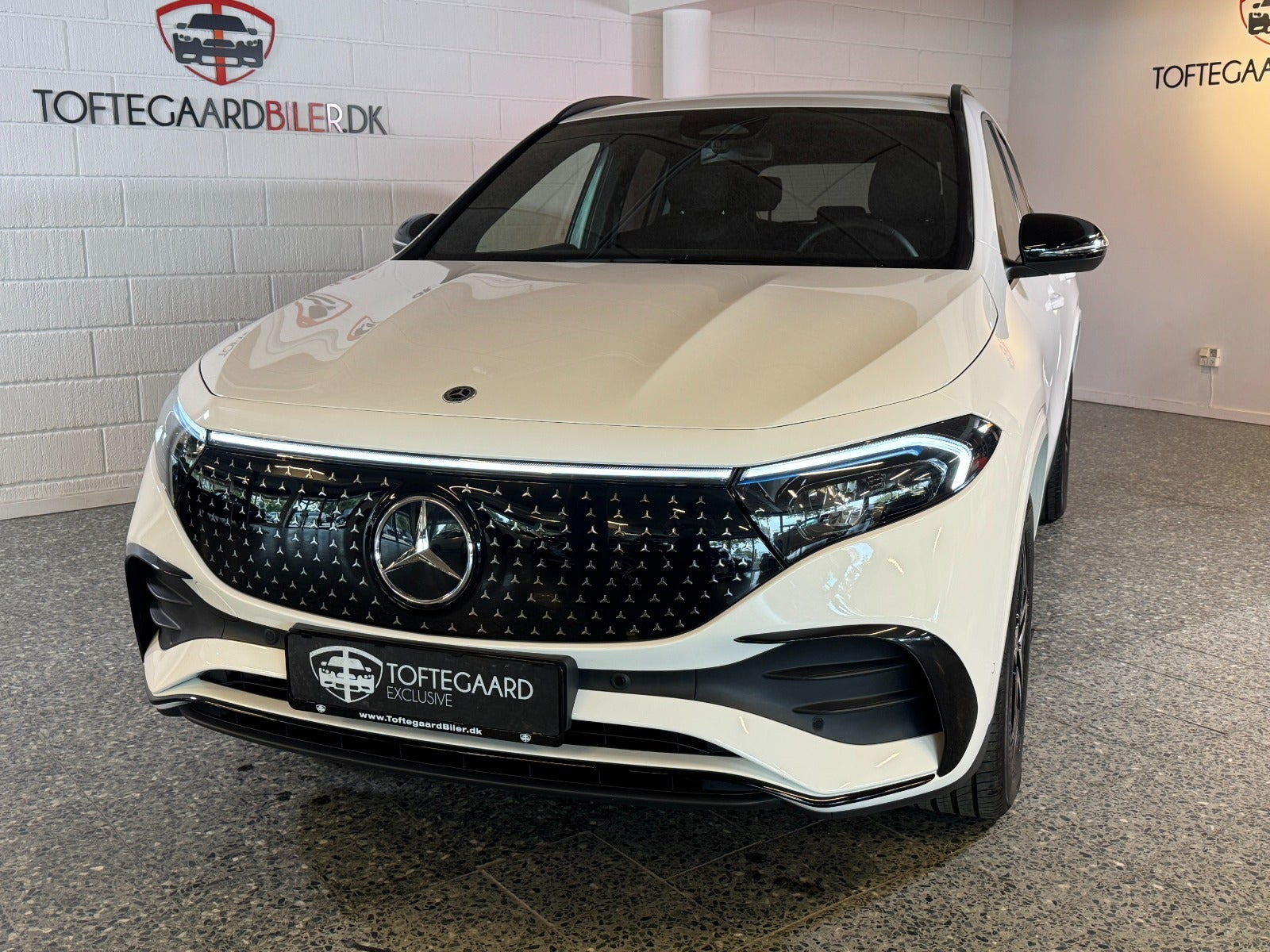Hvid Mercedes EQA250+ fra 2025
