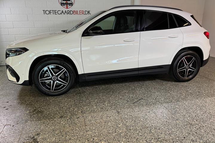 Hvid Mercedes EQA250+ fra 2025