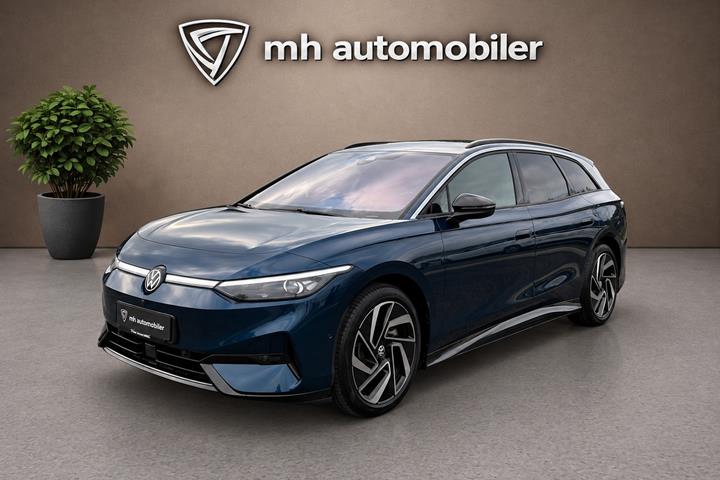 Blå VW ID.7 fra 2026 set udefra