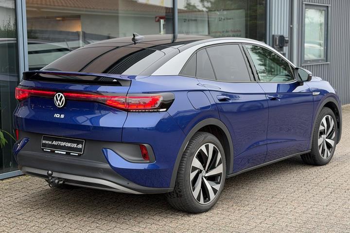 Blå VW ID.5 fra 2023