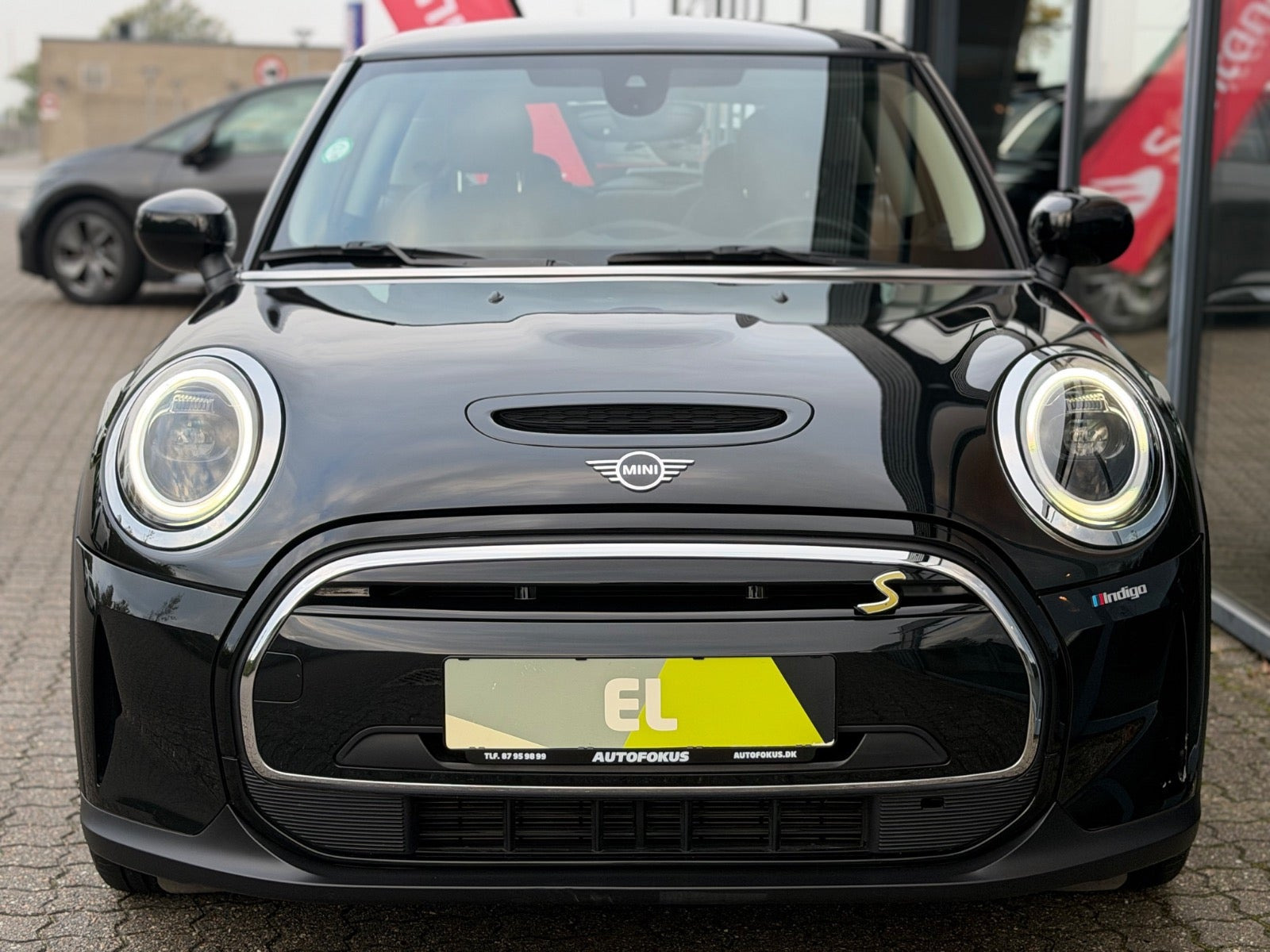 Sort Mini Cooper SE fra 2023