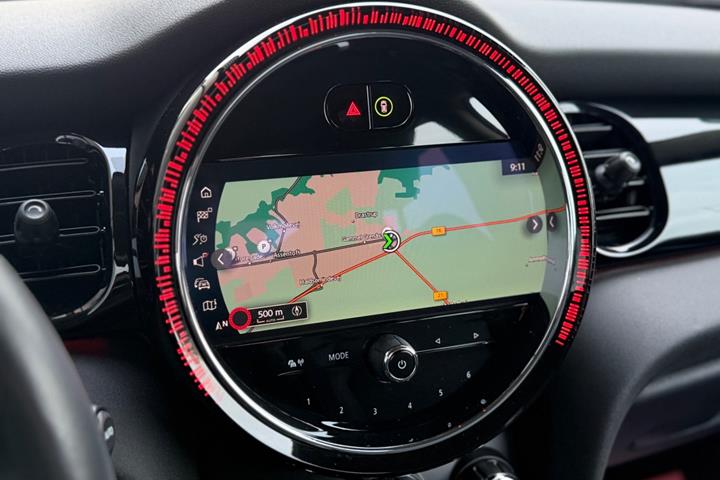 Sort Mini Cooper SE fra 2023