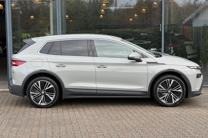 Grå Skoda Elroq fra 2026