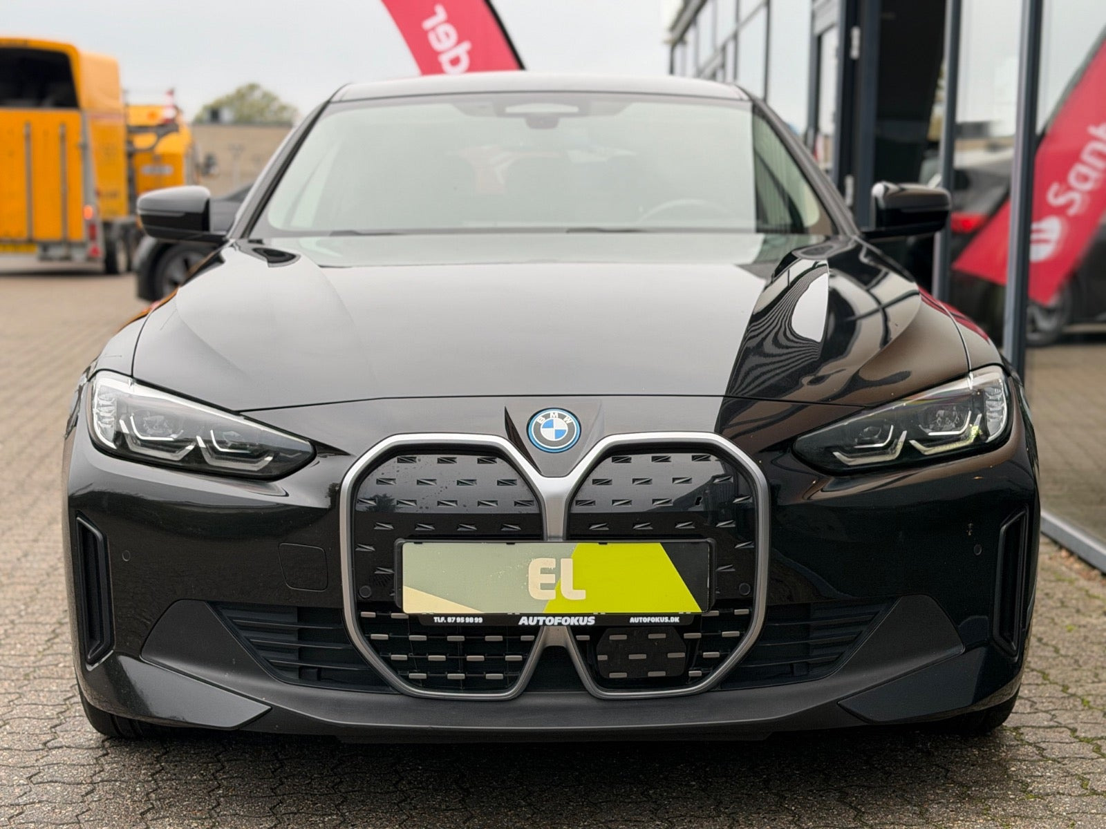 Sort BMW i4 fra 2022