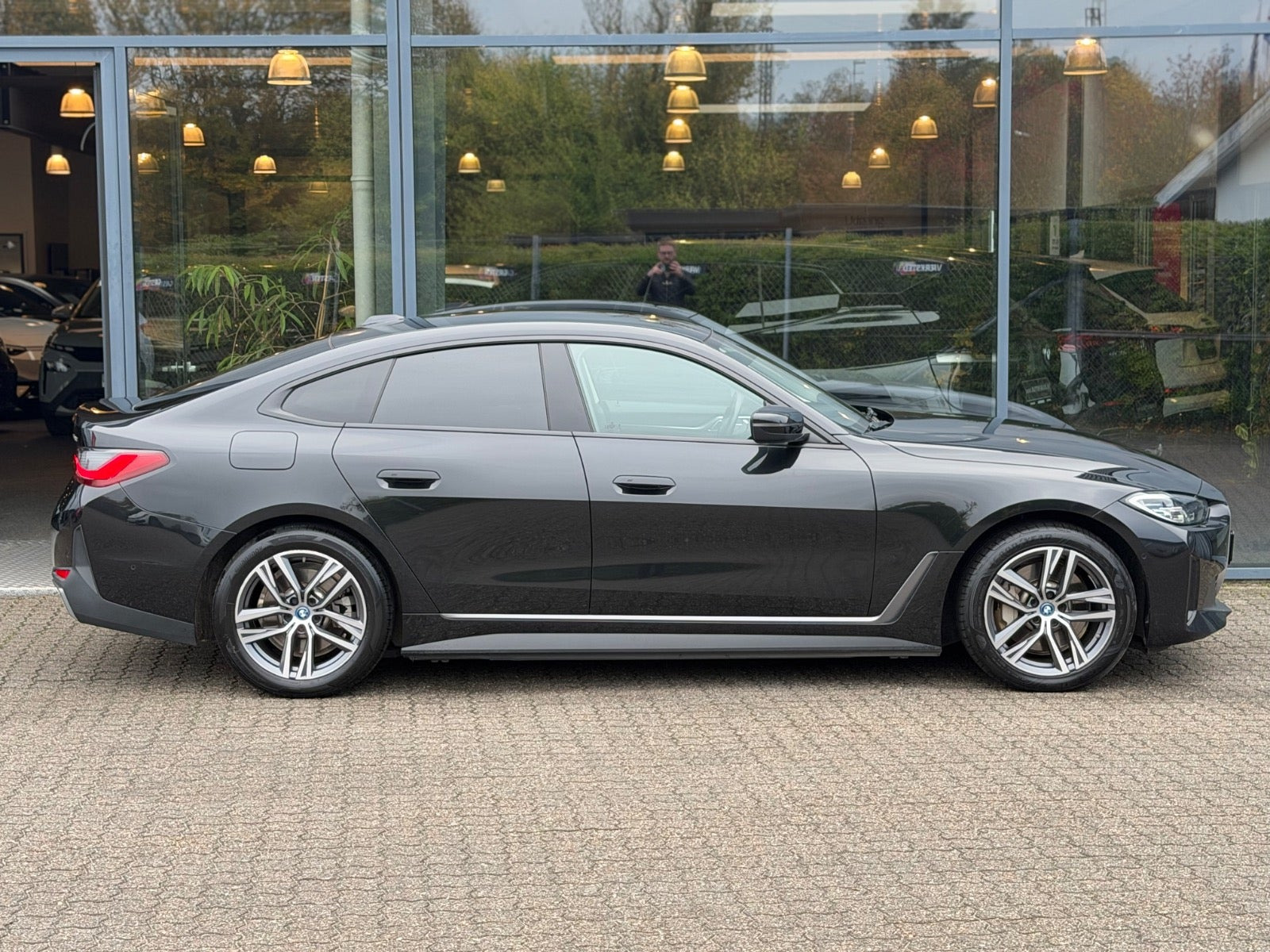 Sort BMW i4 fra 2022