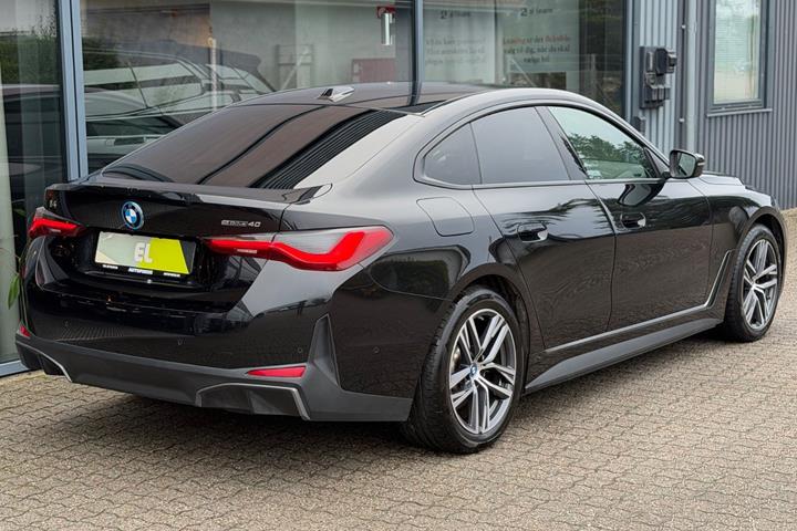 Sort BMW i4 fra 2022
