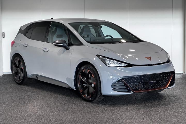 Grå Cupra Born fra 2024