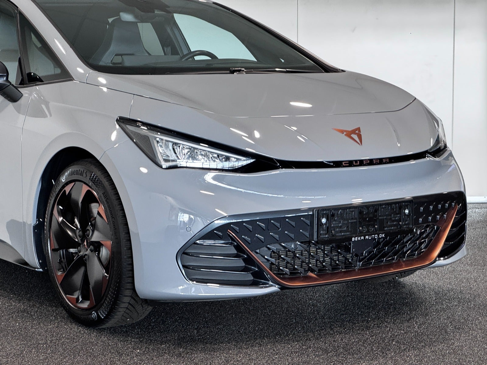 Grå Cupra Born fra 2024