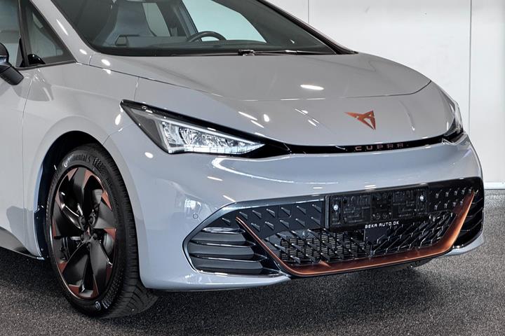 Grå Cupra Born fra 2024