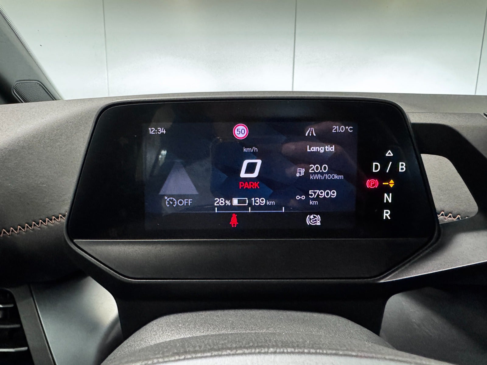 Grå Cupra Born fra 2023