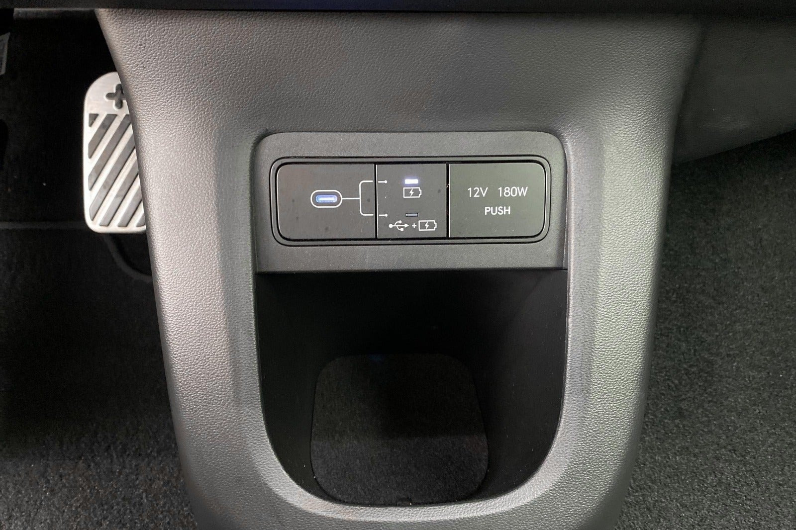 Grå Hyundai Ioniq 5 fra 2025