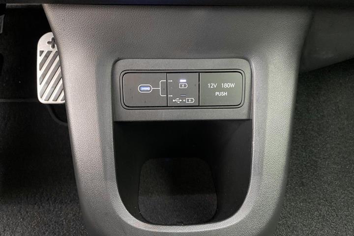 Grå Hyundai Ioniq 5 fra 2025