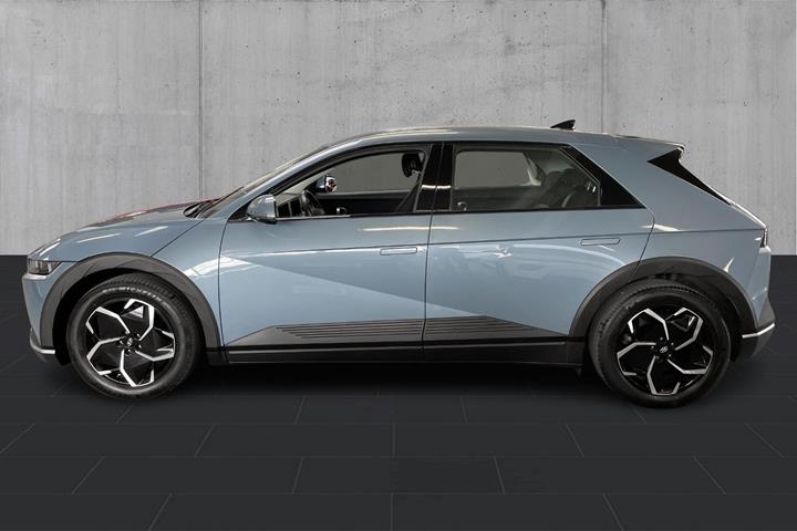 Blå Hyundai Ioniq 5 fra 2023