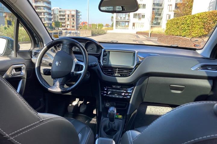 undefined Peugeot 2008 fra 2017