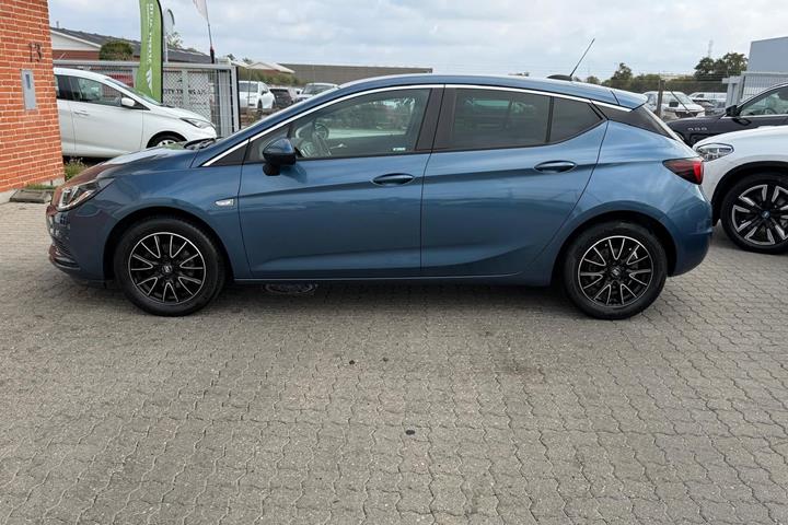 undefined Opel Astra fra 2017