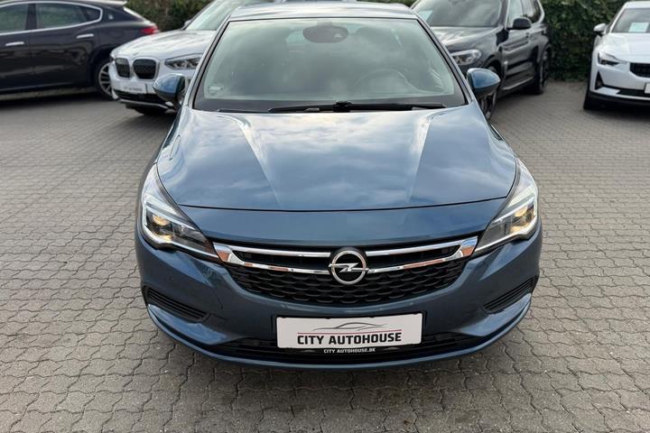 undefined Opel Astra fra 2017