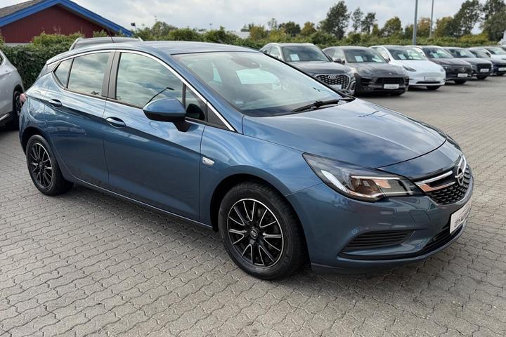 undefined Opel Astra fra 2017