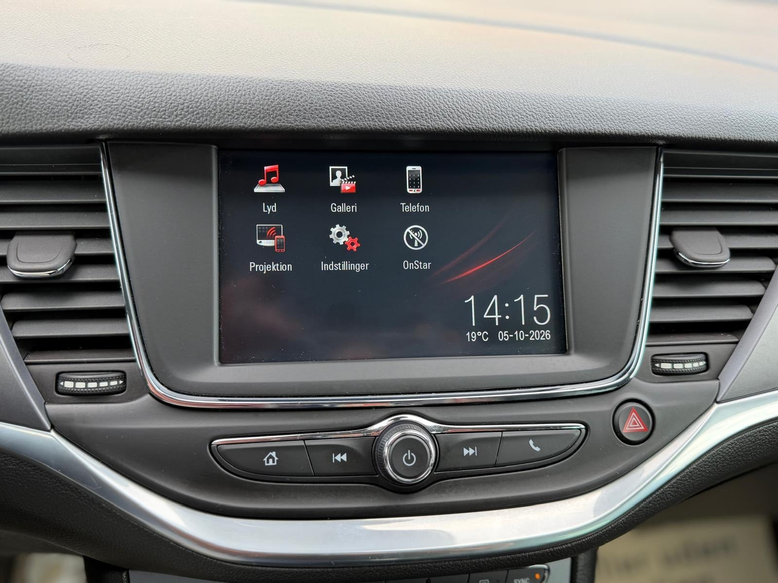 undefined Opel Astra fra 2017