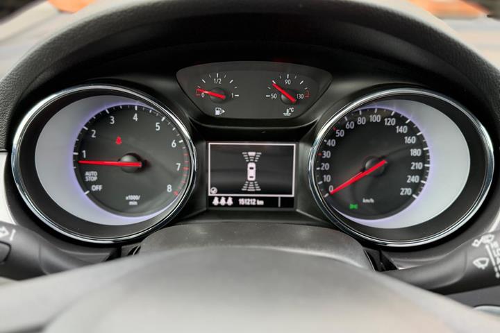 undefined Opel Astra fra 2017