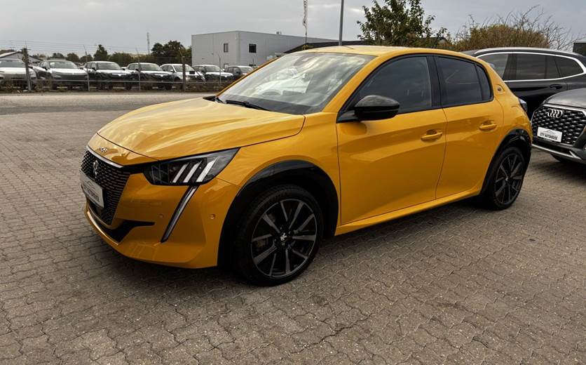 Peugeot e-208 50 GT
