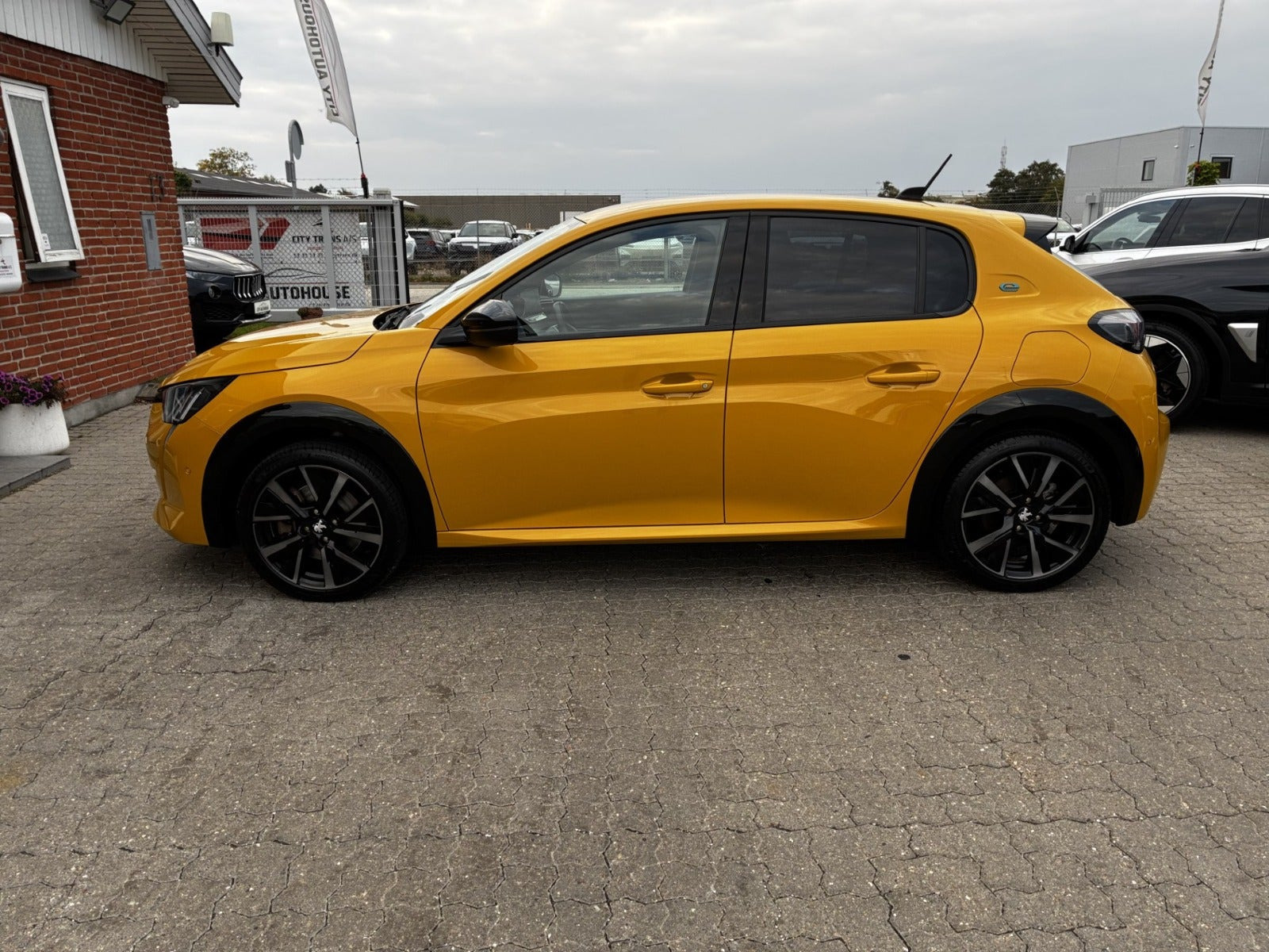 undefined Peugeot e-208 fra 2023