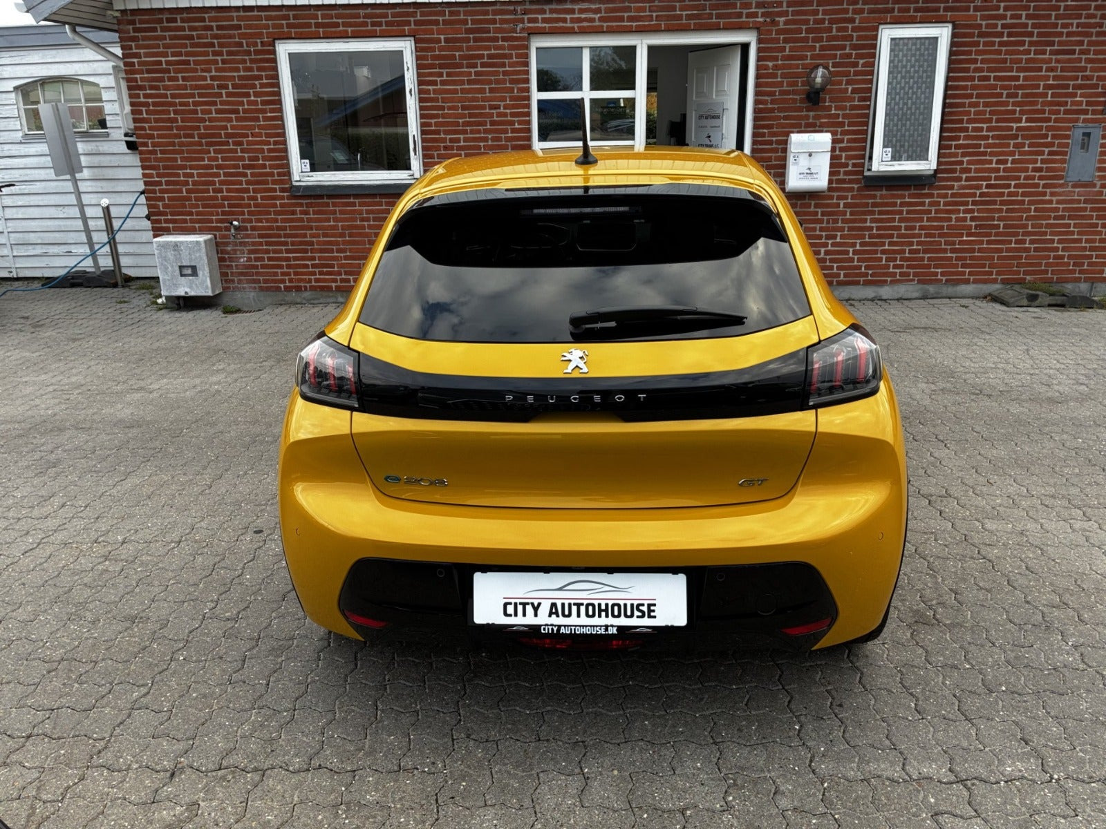 undefined Peugeot e-208 fra 2023