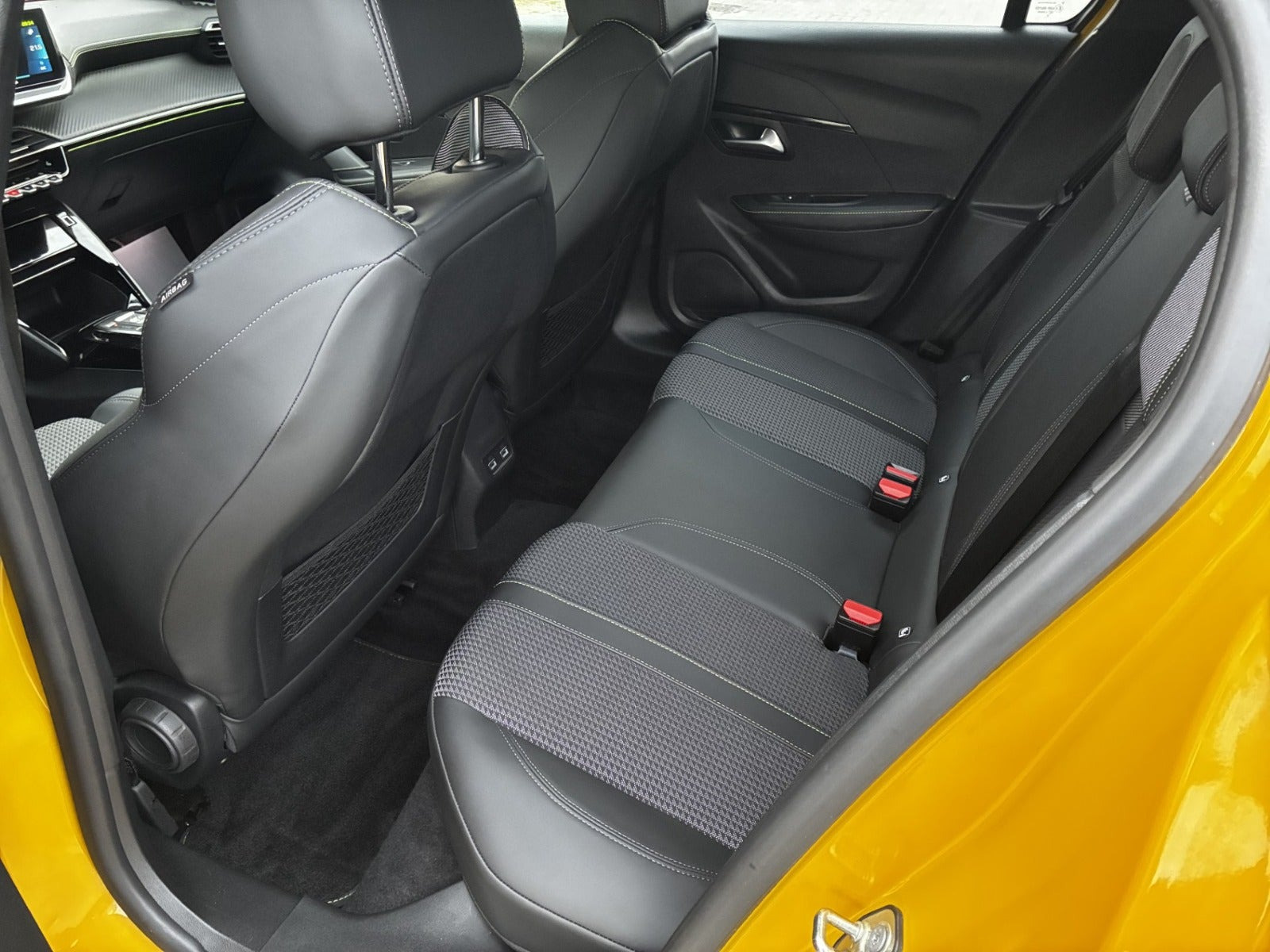 undefined Peugeot e-208 fra 2023