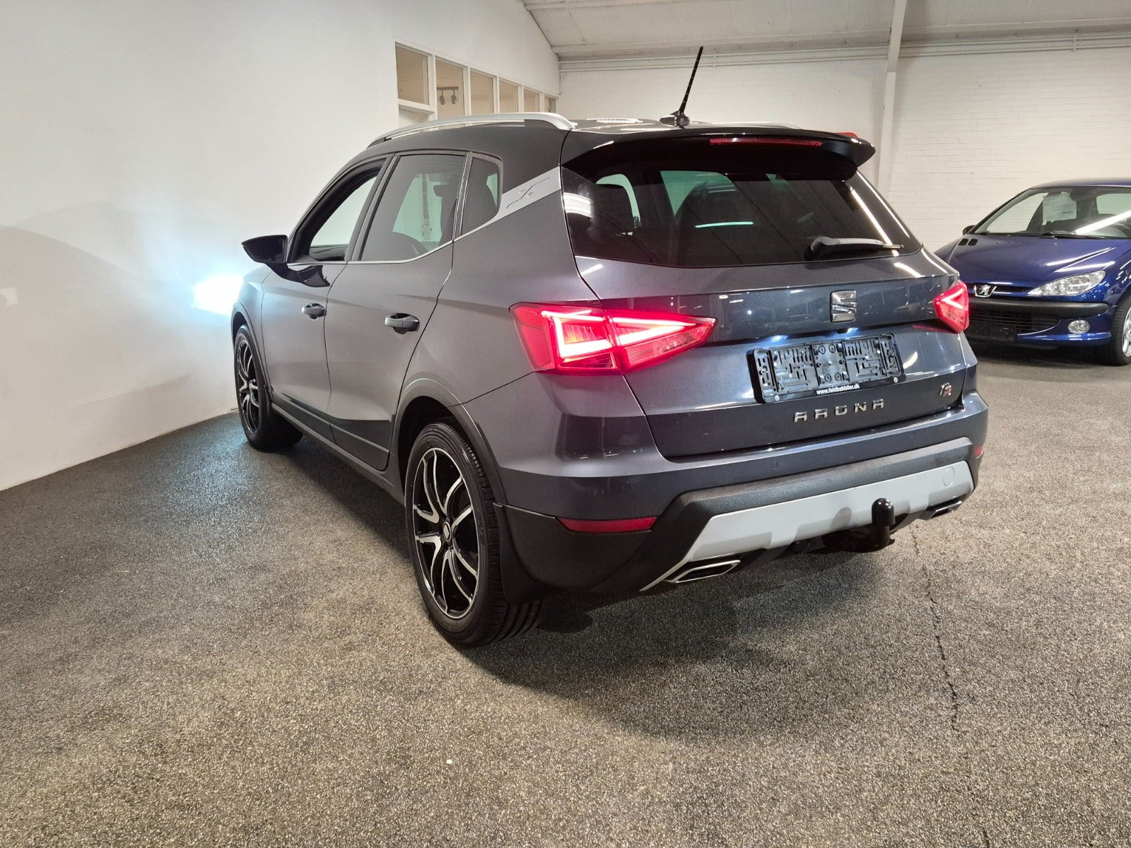 Grå Seat Arona fra 2019