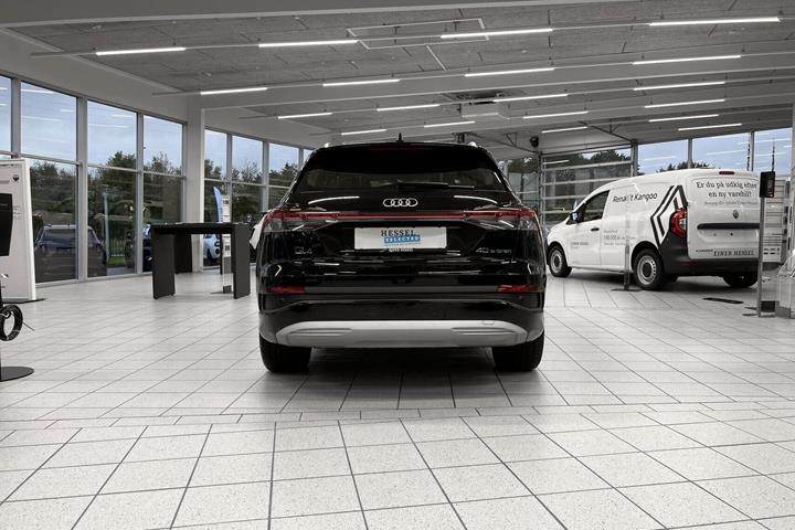Sort Audi Q4 e-tron fra 2021