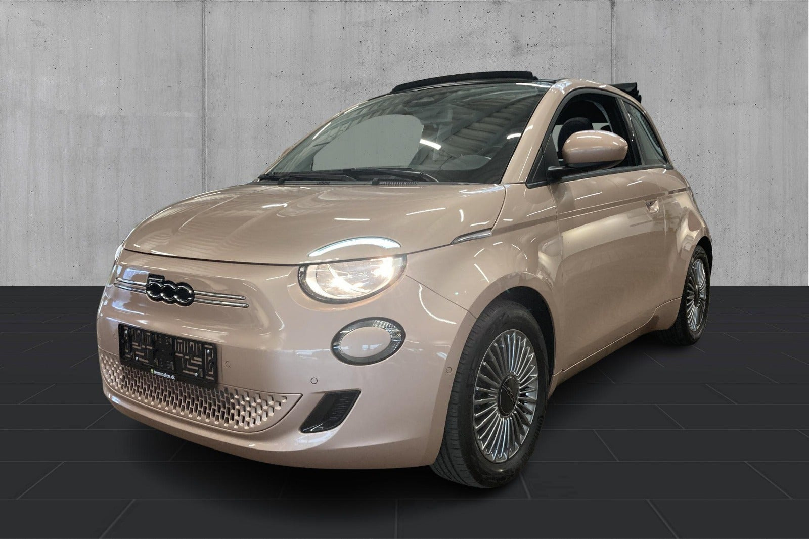 Fiat 500e 42 Icon Cabrio