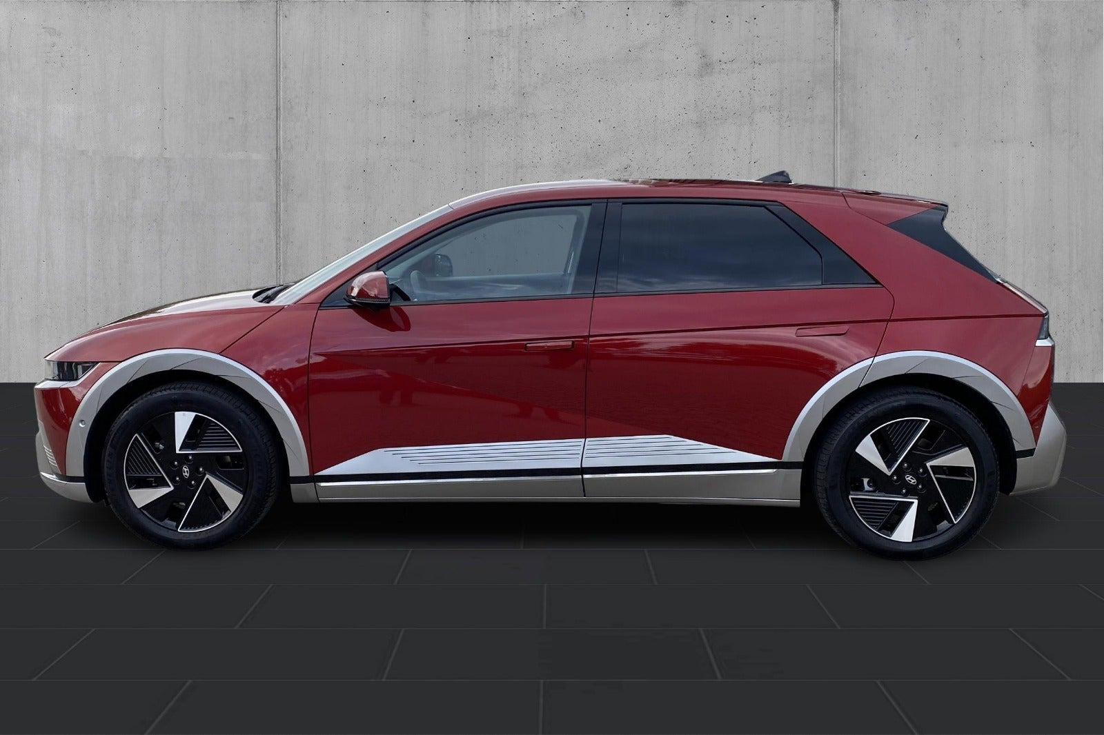 Rød Hyundai Ioniq 5 fra 2026