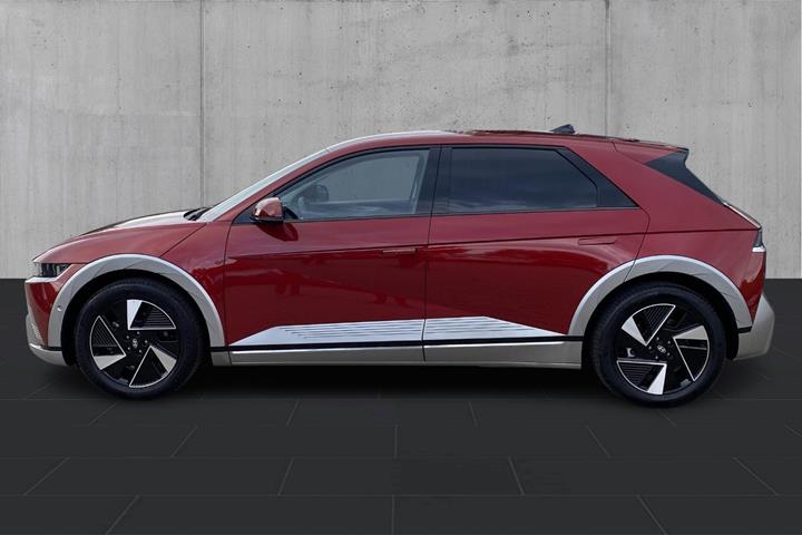 Rød Hyundai Ioniq 5 fra 2026
