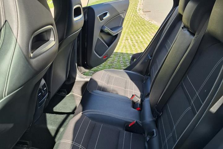 Sort Mercedes CLA fra 2015