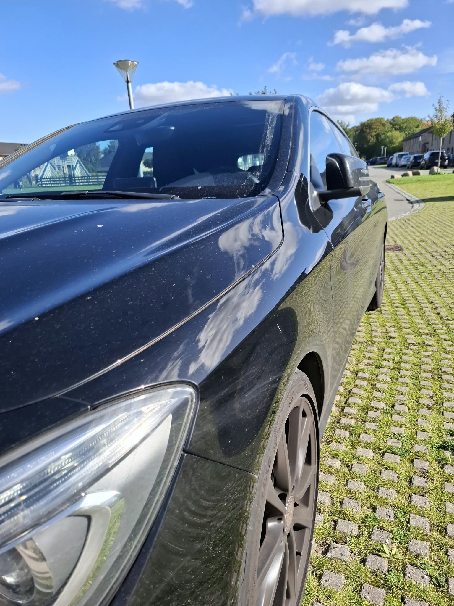 Sort Mercedes CLA fra 2015