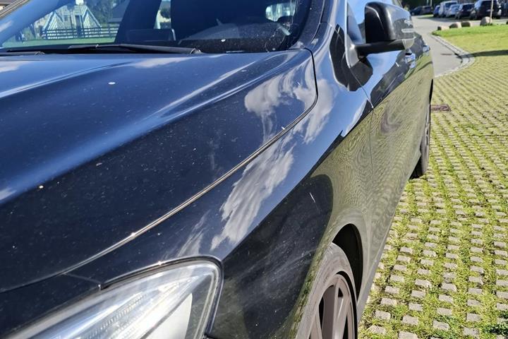 Sort Mercedes CLA fra 2015
