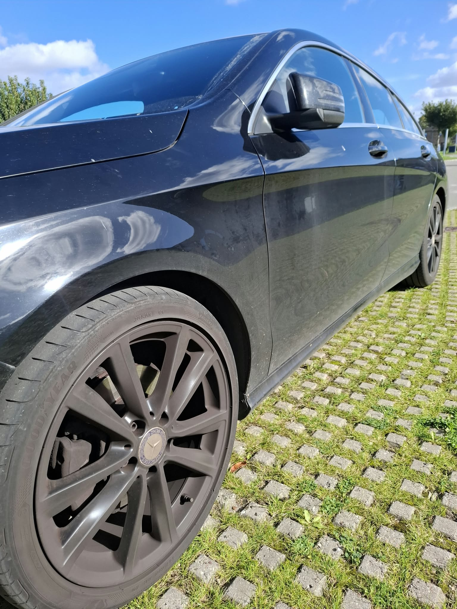 Sort Mercedes CLA fra 2015