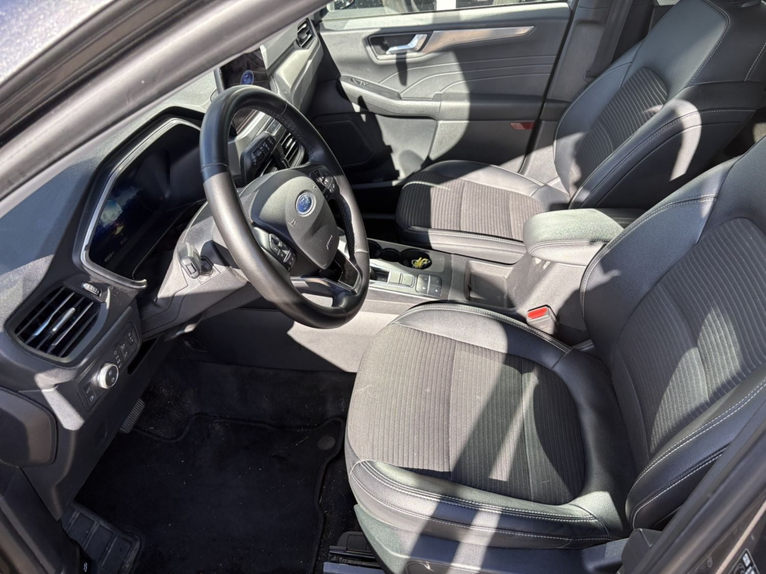 Grøn Ford Kuga fra 2022
